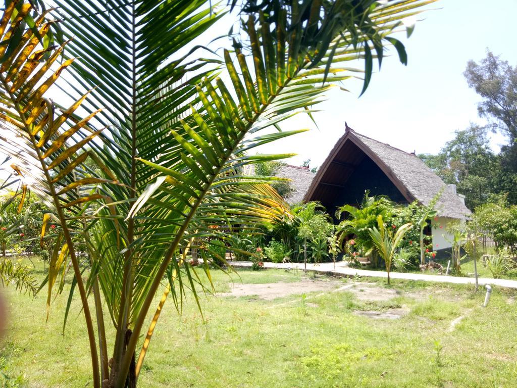 Rose Bungalow Hotel Pemenang Eksteriør billede