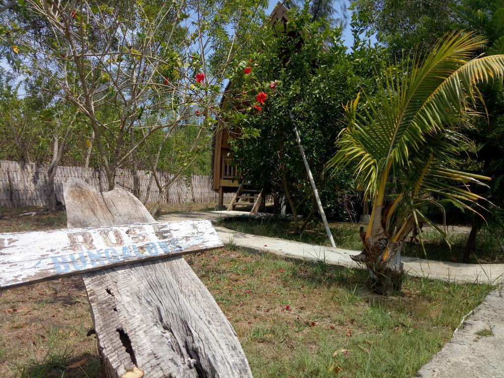 Rose Bungalow Hotel Pemenang Eksteriør billede